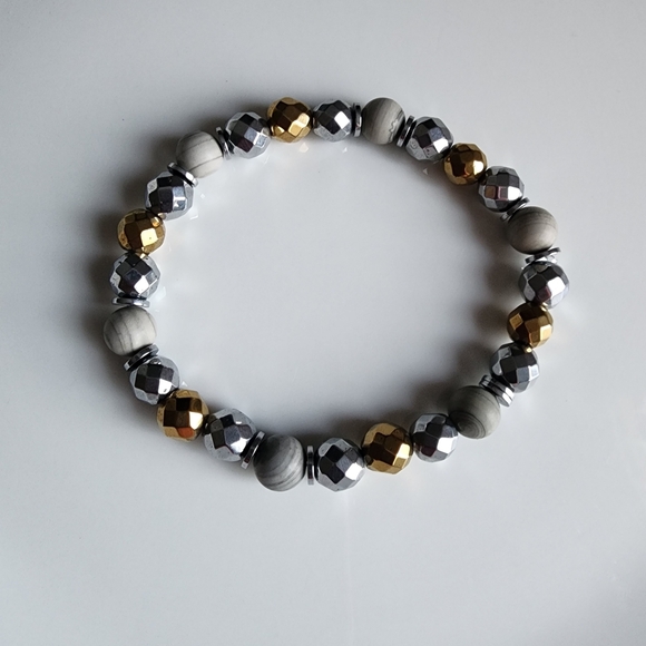Gasped Zebra  and Hematite  Beaded Bracelet - Picture 1 of 3